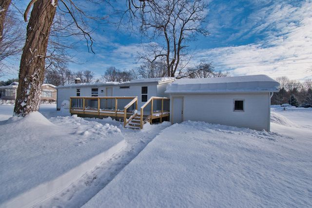 1718 Barron Lake Road, Niles, MI 49120