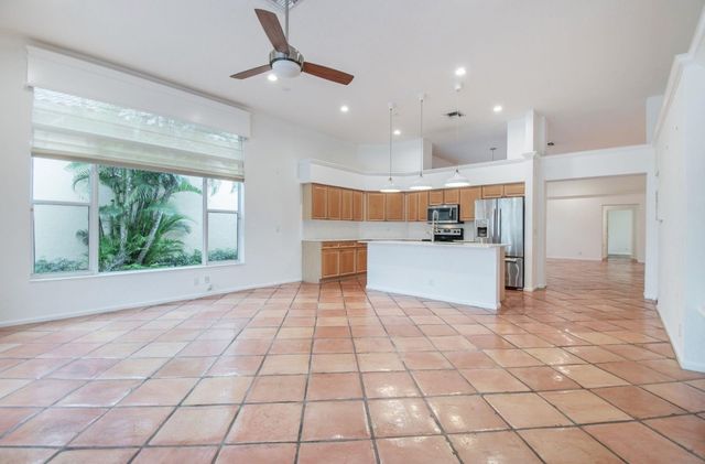 2466 Bay Isle Court 2466, Weston, FL 33327