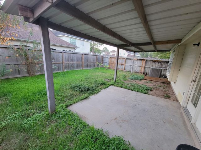 11827 E Galwan Circle, Houston, TX 77070