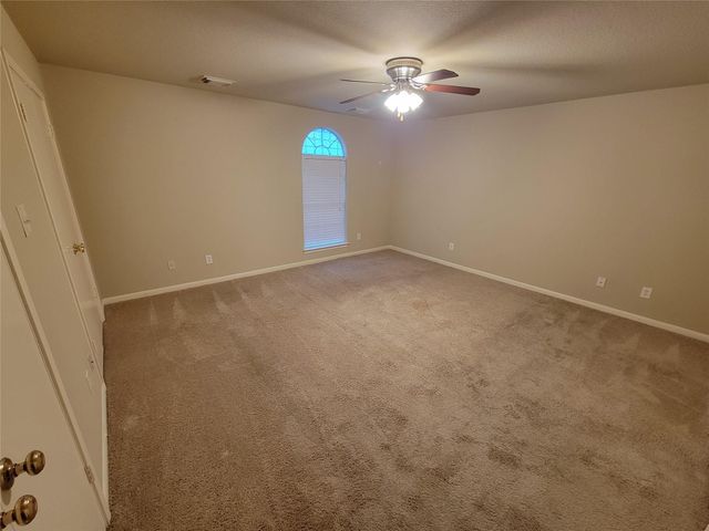 11827 E Galwan Circle, Houston, TX 77070