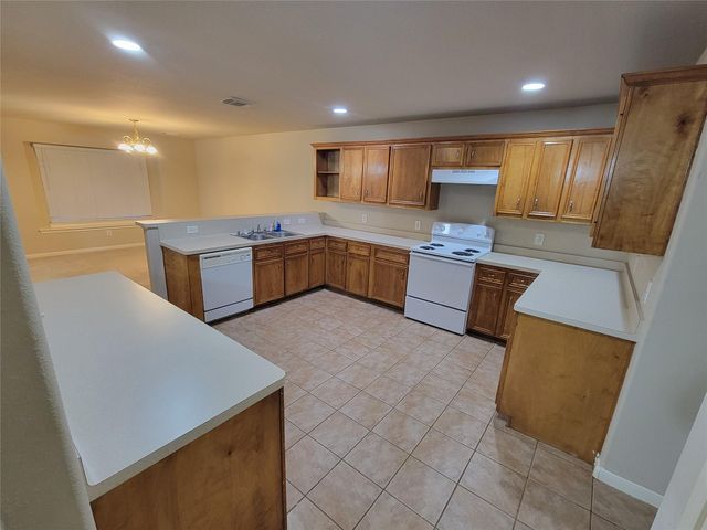 11827 E Galwan Circle, Houston, TX 77070