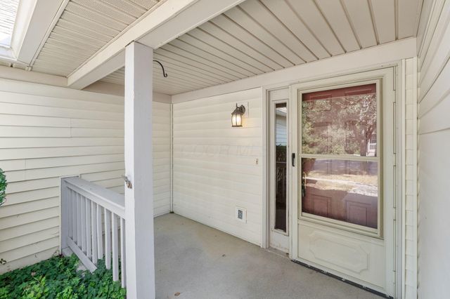 4512 White Leaf Way, Columbus, OH 43228