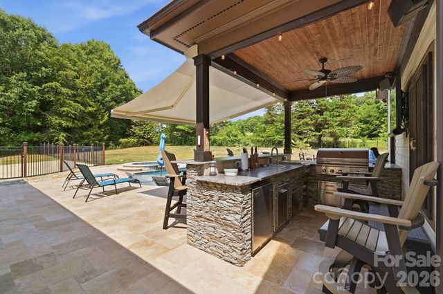 211 Winthrow Creek Road, Mooresville, NC 28115