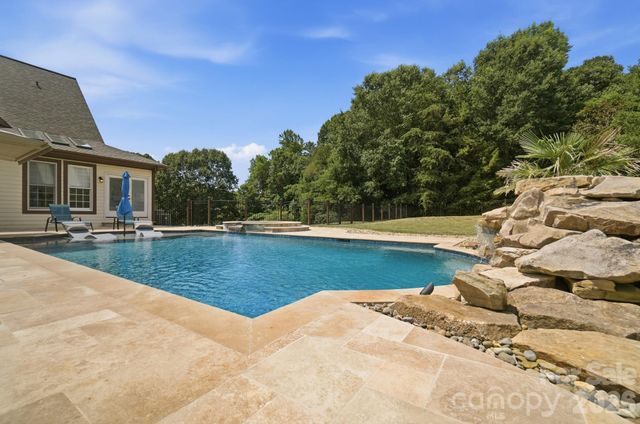 211 Winthrow Creek Road, Mooresville, NC 28115