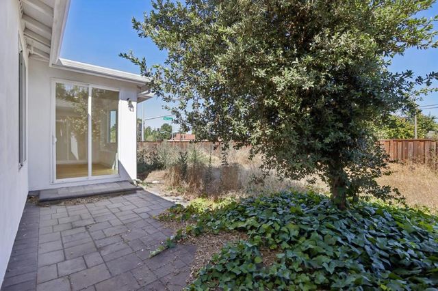 2525 Armstrong Place, Santa Clara, CA 95050