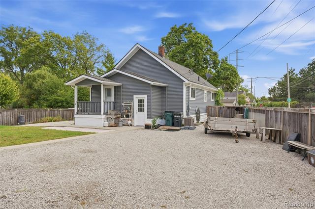 2859 Horton Street, Ferndale, MI 48220