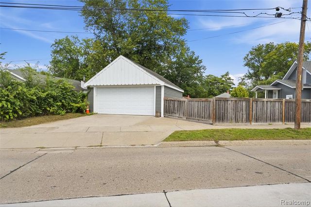 2859 Horton Street, Ferndale, MI 48220