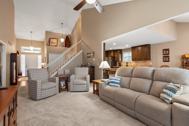 21868 Kensett Drive, Macomb, MI 48042