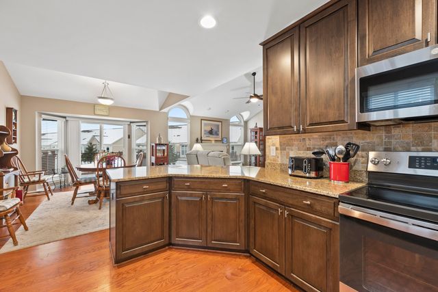 21868 Kensett Drive, Macomb, MI 48042