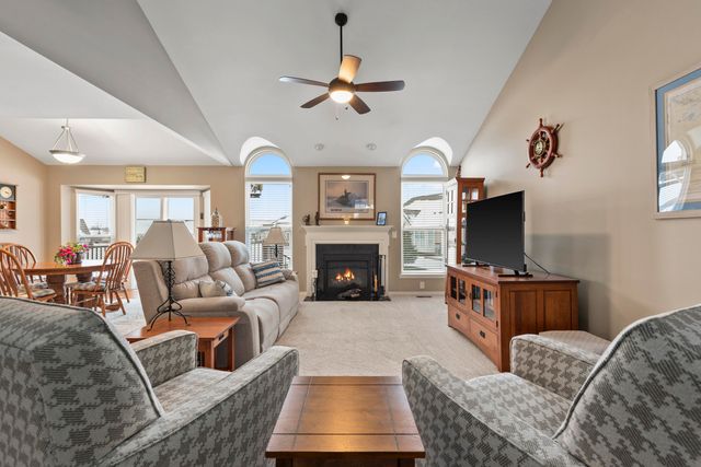 21868 Kensett Drive, Macomb, MI 48042