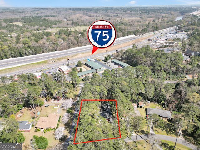 789 Pinewood Drive, Macon, GA 31204