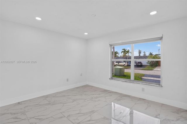 9531 NW 20th Pl, Sunrise, FL 33322