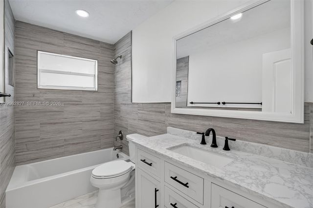 9531 NW 20th Pl, Sunrise, FL 33322
