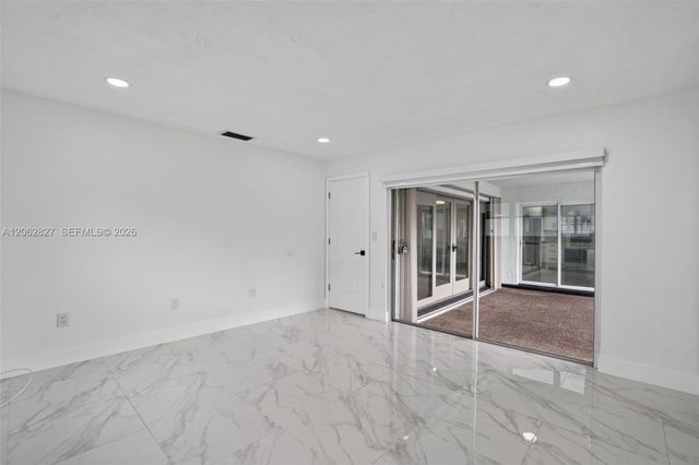 9531 NW 20th Pl, Sunrise, FL 33322