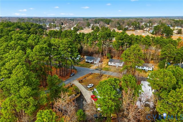 7108 Bunche St, Richmond, VA 23228