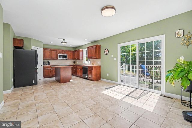 21 JENNIFER DR, Bernville, PA 19506