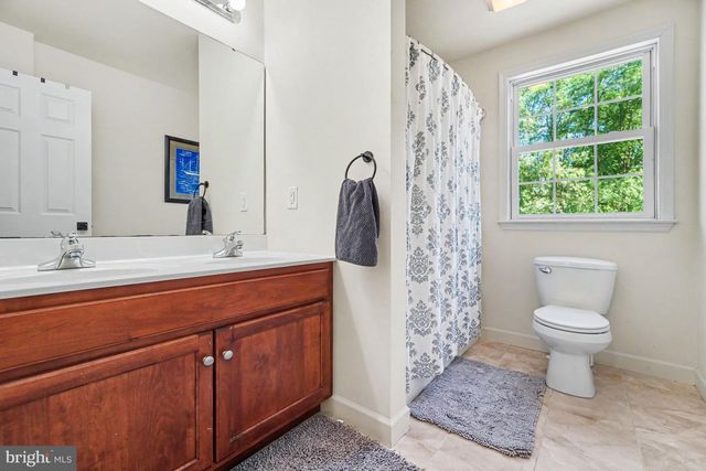 21 JENNIFER DR, Bernville, PA 19506