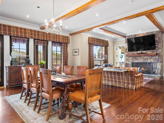 305 Clubhouse Lane B-301, Mill Spring, NC 28756