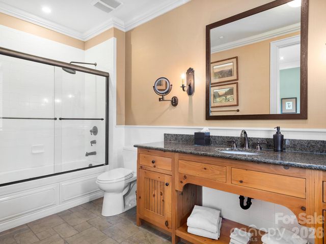 305 Clubhouse Lane B-301, Mill Spring, NC 28756