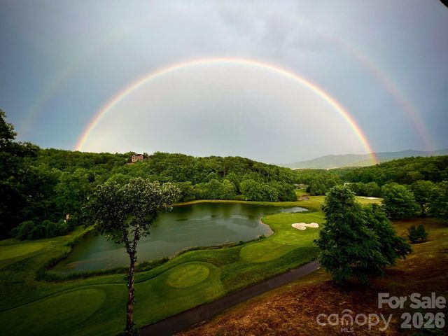 305 Clubhouse Lane B-301, Mill Spring, NC 28756