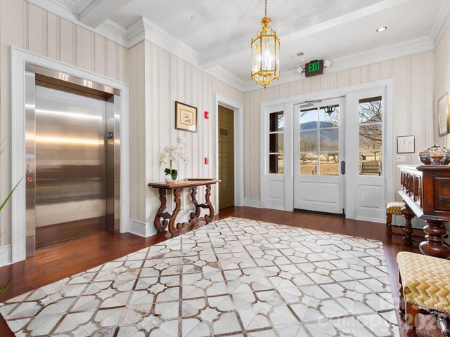 305 Clubhouse Lane B-301, Mill Spring, NC 28756