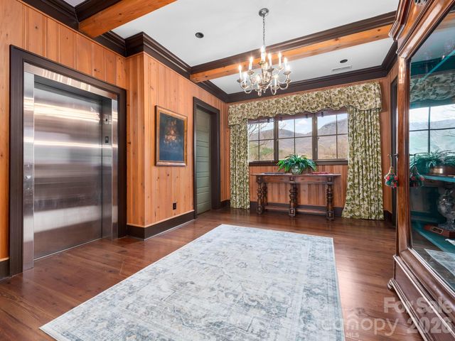 305 Clubhouse Lane B-301, Mill Spring, NC 28756