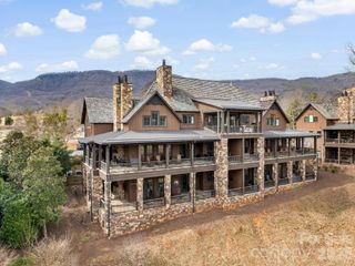 305 Clubhouse Lane B-301, Mill Spring, NC 28756