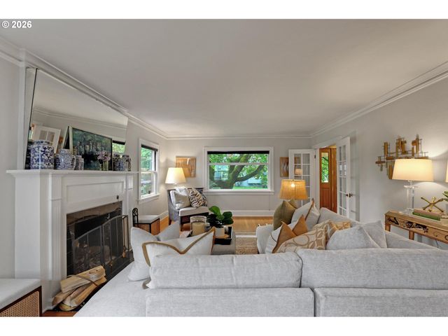 3829 Ne 28TH Ave, Portland, OR 97212