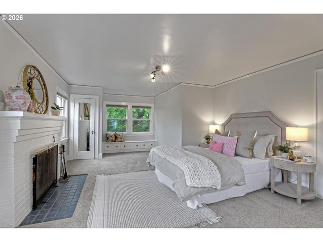 3829 Ne 28TH Ave, Portland, OR 97212