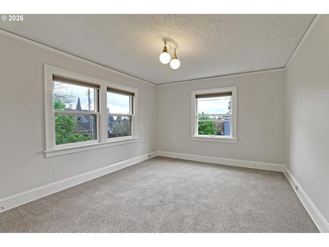 3829 Ne 28TH Ave, Portland, OR 97212