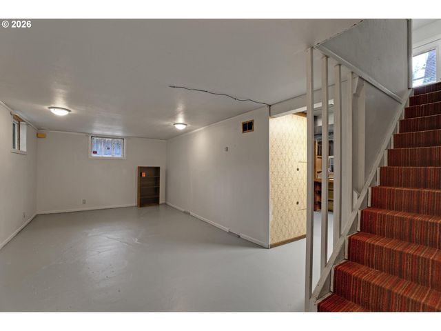 3829 Ne 28TH Ave, Portland, OR 97212