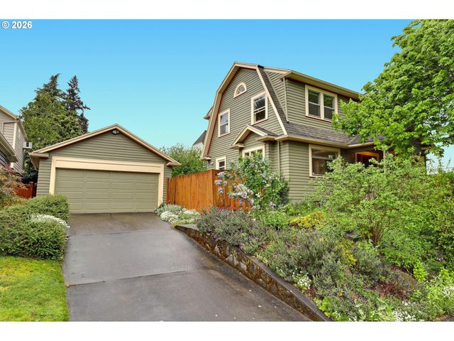 3829 Ne 28TH Ave, Portland, OR 97212