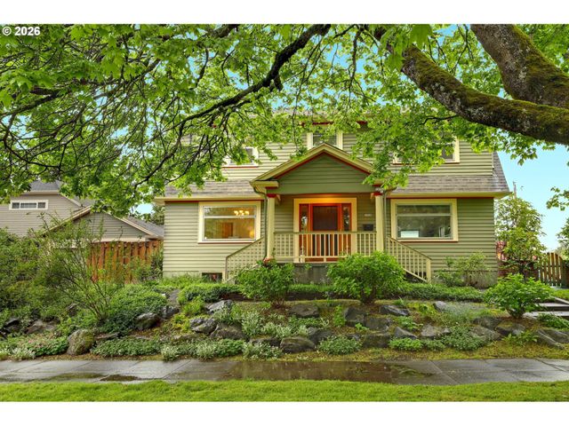 3829 Ne 28TH Ave, Portland, OR 97212