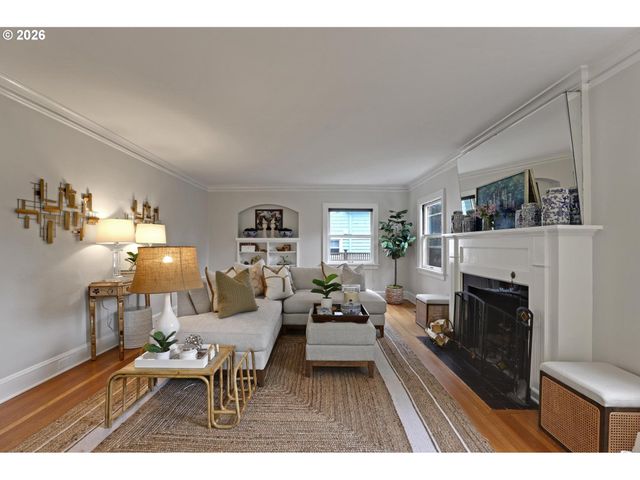 3829 Ne 28TH Ave, Portland, OR 97212