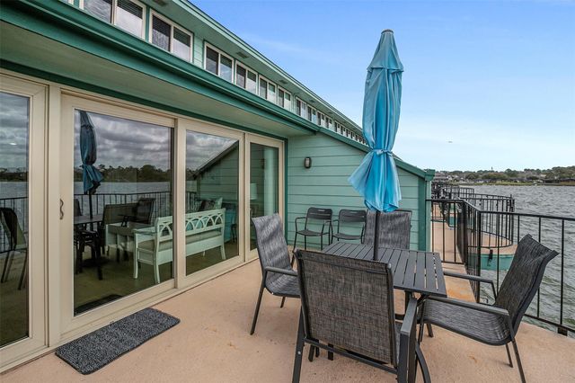 7041 Kingston Cove Lane 254, Willis, TX 77318