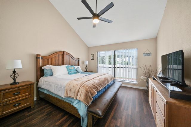 7041 Kingston Cove Lane 254, Willis, TX 77318