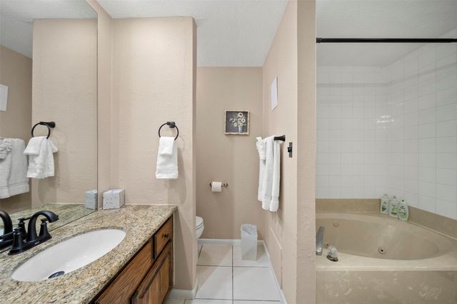 7041 Kingston Cove Lane 254, Willis, TX 77318