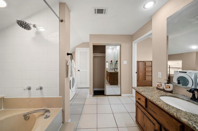 7041 Kingston Cove Lane 254, Willis, TX 77318