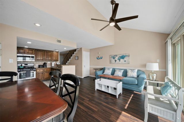 7041 Kingston Cove Lane 254, Willis, TX 77318