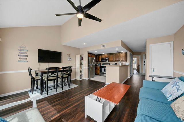 7041 Kingston Cove Lane 254, Willis, TX 77318