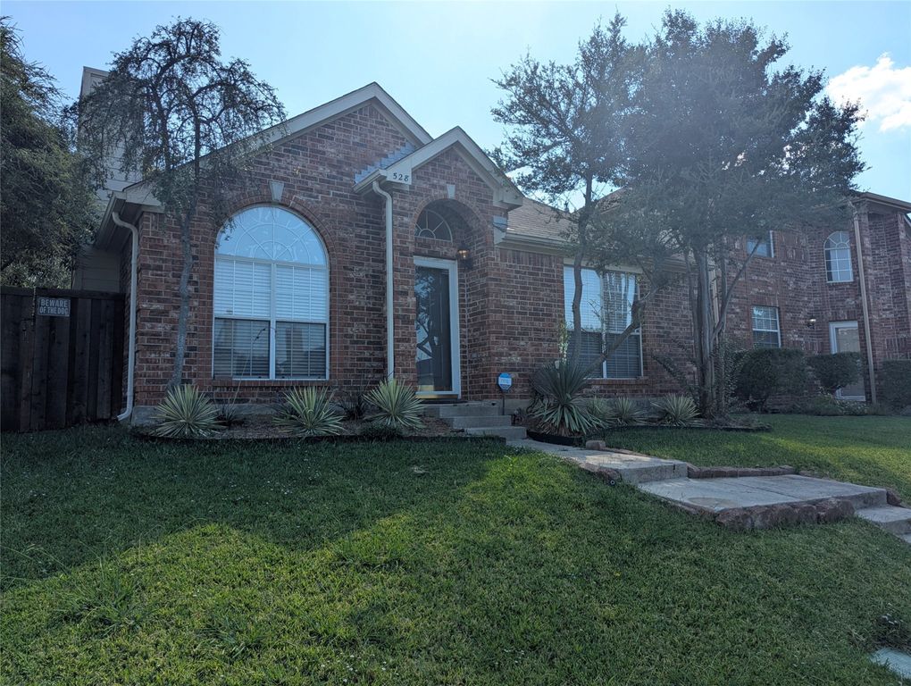 528 Timber Way Drive, Lewisville, TX 75067