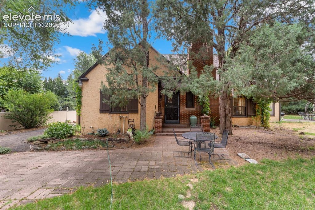29 Cheyenne Mountain Boulevard, Colorado Springs, CO 80906 — exterior