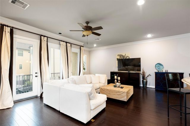 5513 Livorno Way, Houston, TX 77021