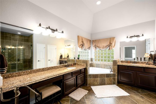 5513 Livorno Way, Houston, TX 77021