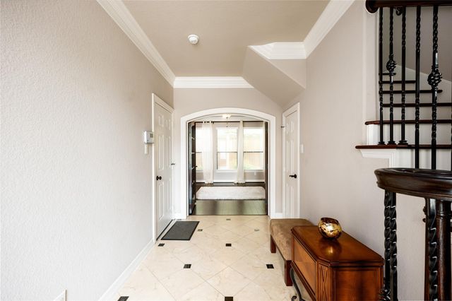 5513 Livorno Way, Houston, TX 77021