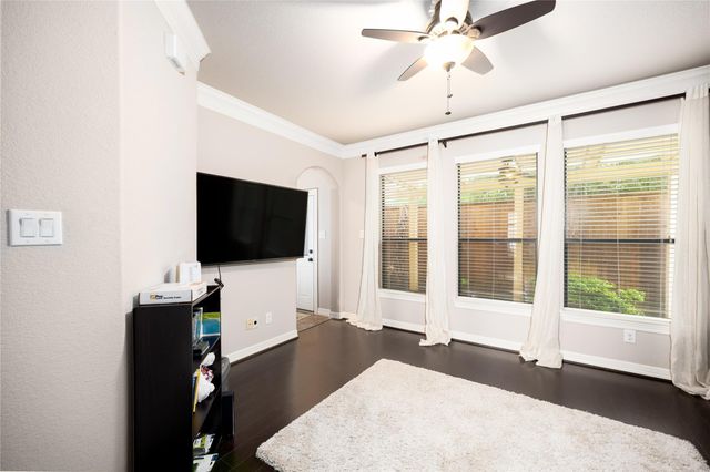 5513 Livorno Way, Houston, TX 77021