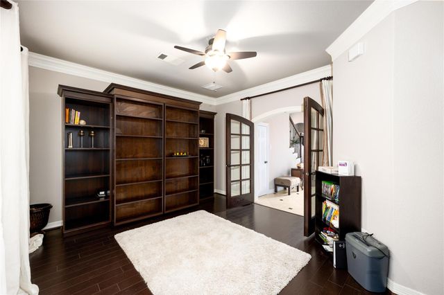 5513 Livorno Way, Houston, TX 77021