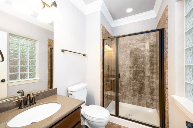 5513 Livorno Way, Houston, TX 77021