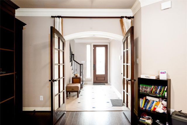 5513 Livorno Way, Houston, TX 77021