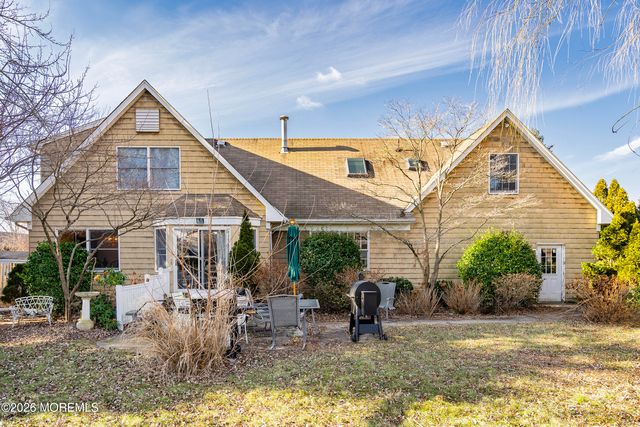 812 Mistletoe Avenue, Point Pleasant, NJ 08742